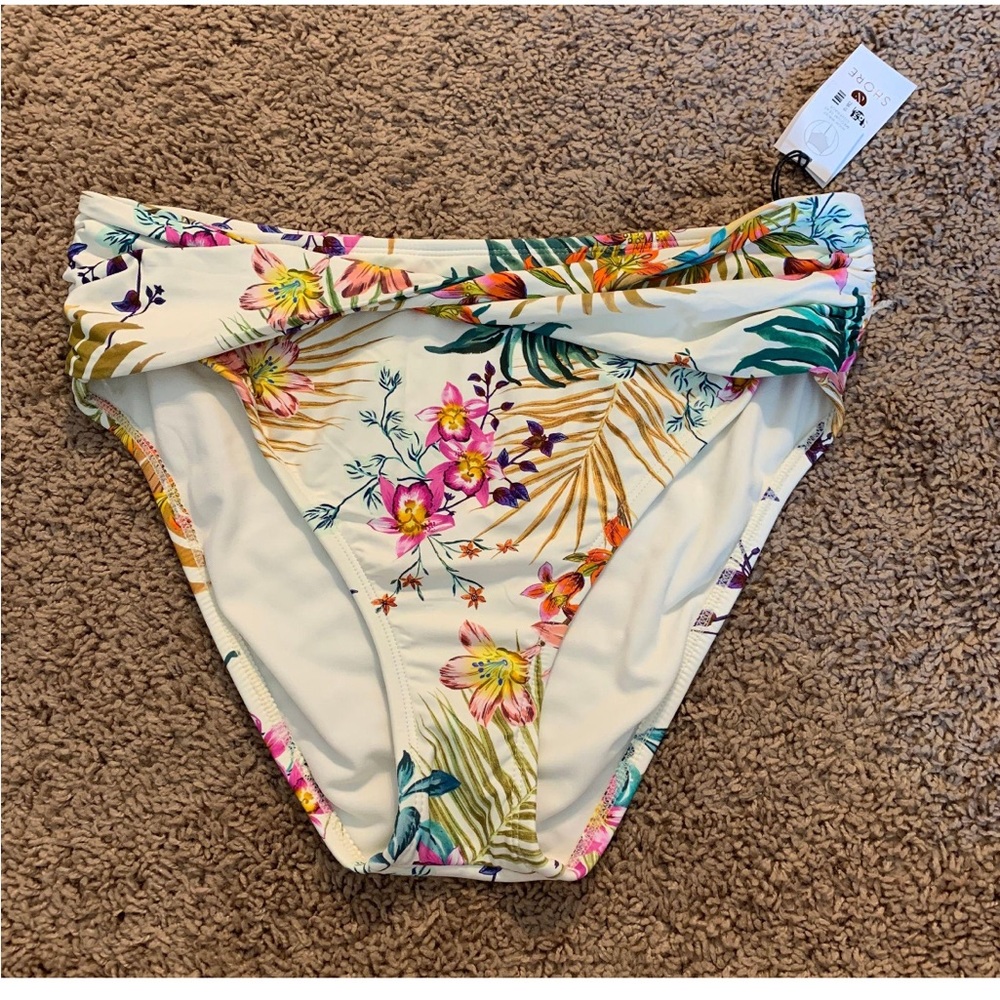 Shade & Shore high waisted bikini bottoms with floral pattern (L)
